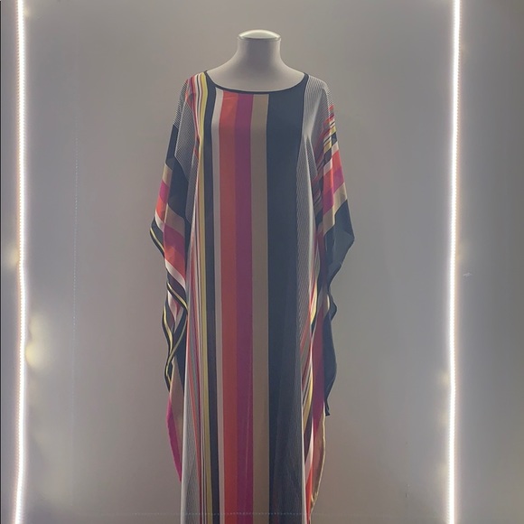 Throw - Picture 2 of 4